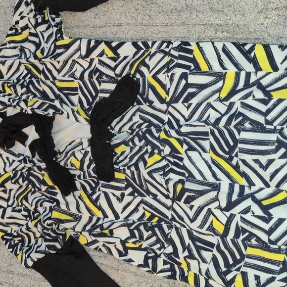 Geometric Pattern Dress - Picture 2 of 2